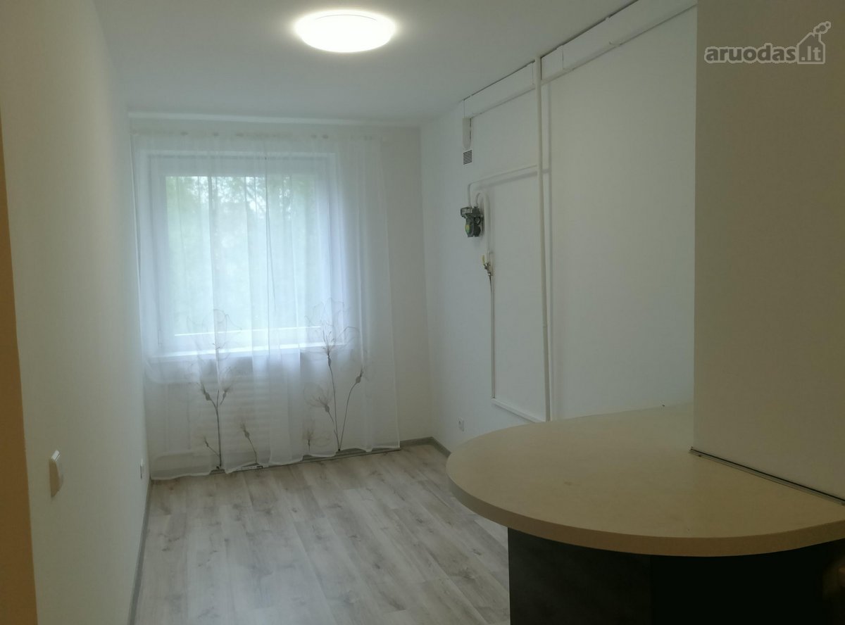 Parduodamas ką tik suremontuotas 2 kamb butas - nuotraukos Nr. 2
