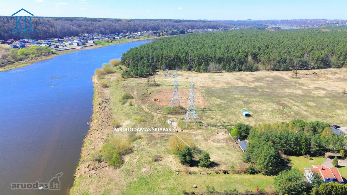 Parduodamas 34.75 Arų Žemės Sklypas Ant