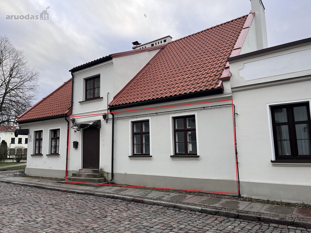 Parduodamos Komercinės Patalpos Pačiame
