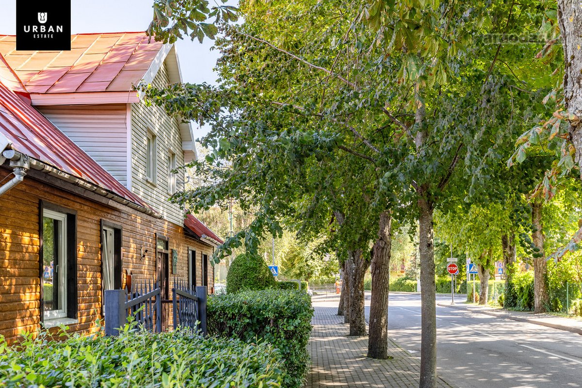Parduodama Namo Dalis Su Žemės Sklypo Dalimi