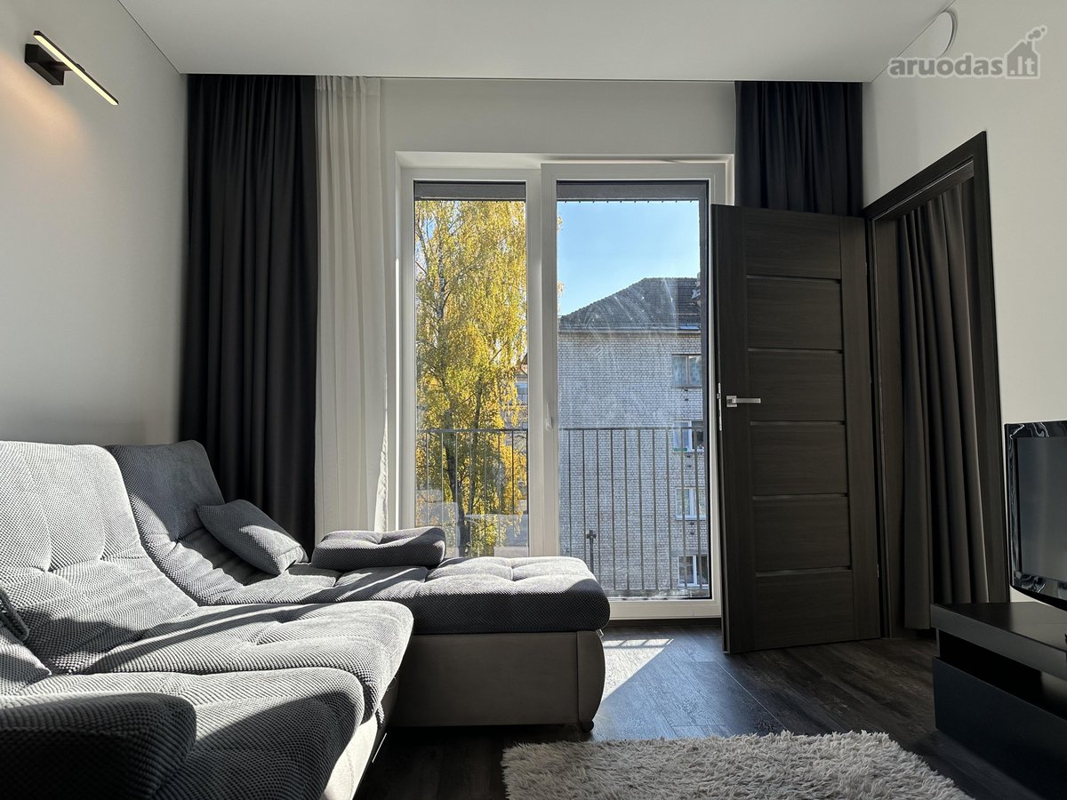 Nuomojamas Modernus 2 Kambarių Butas
