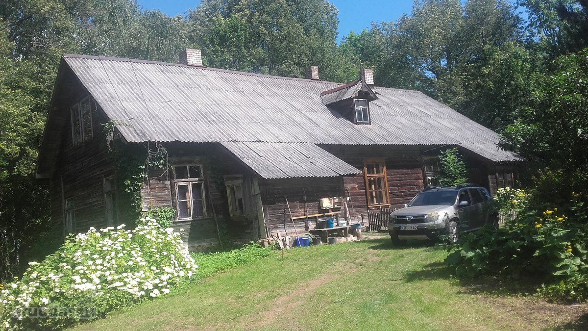 Gyvenamas namas ir namų valda 7,74 ha