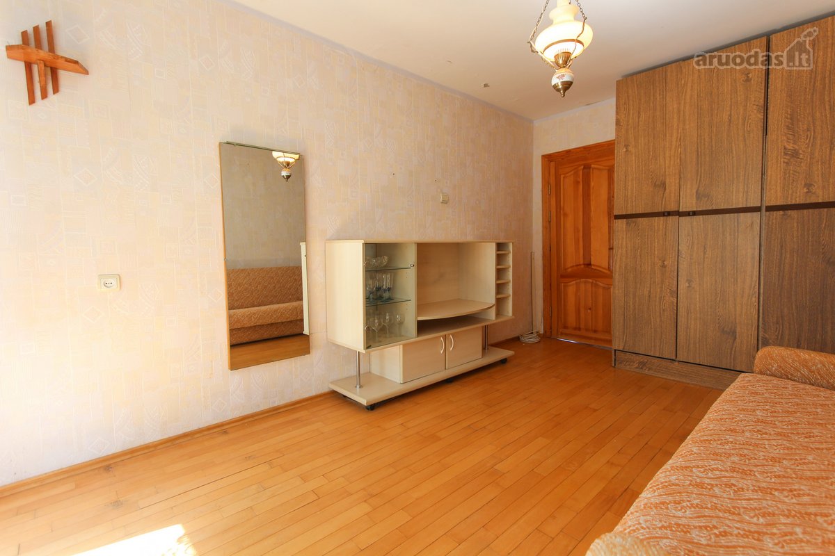 Parduodamas erdvus trijų kambarių butas - nuotraukos Nr. 17