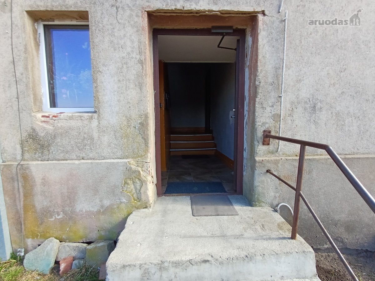 2 kambarių butas su dalimi žemės sklypo  - nuotraukos Nr. 3