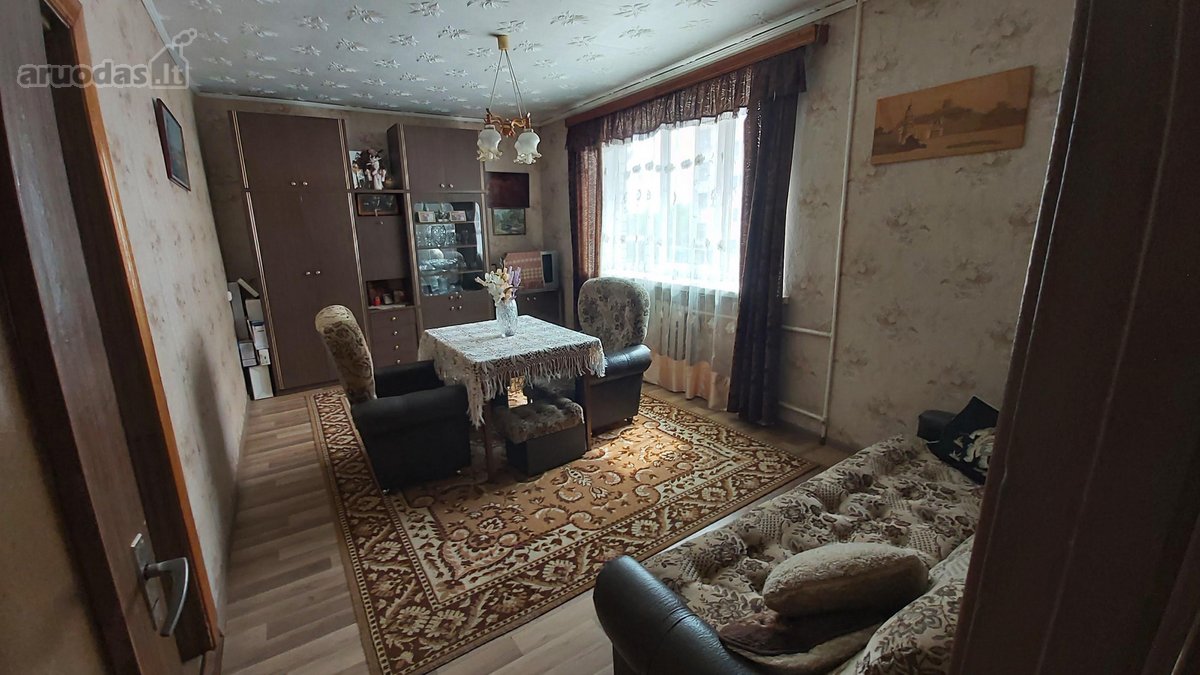 Parduodamas tvarkingas 3 kambarių butas