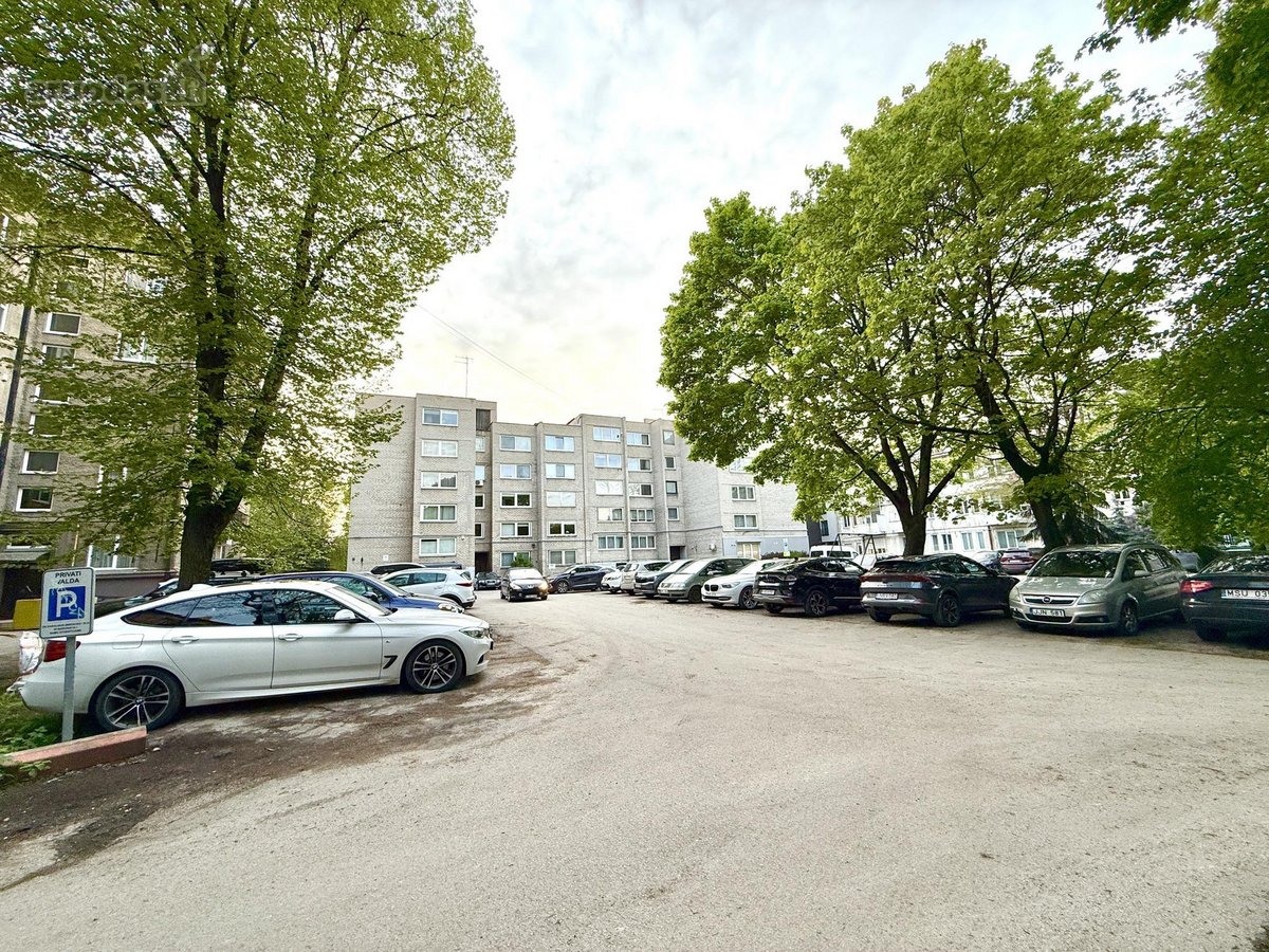 Parduodamas 2 kambarių butas su privačiu - nuotraukos Nr. 17