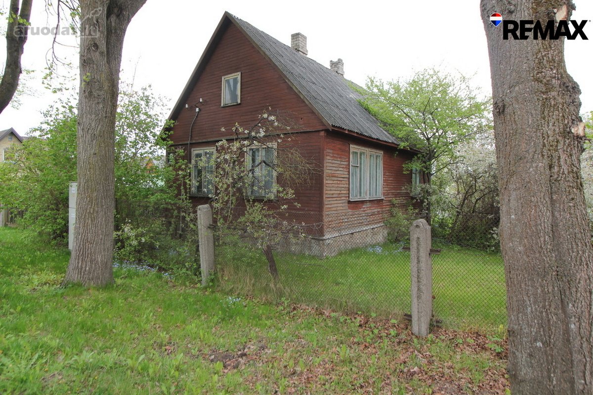 Šiauliuose, Medelyno mikrorajone, Ukmergės g.