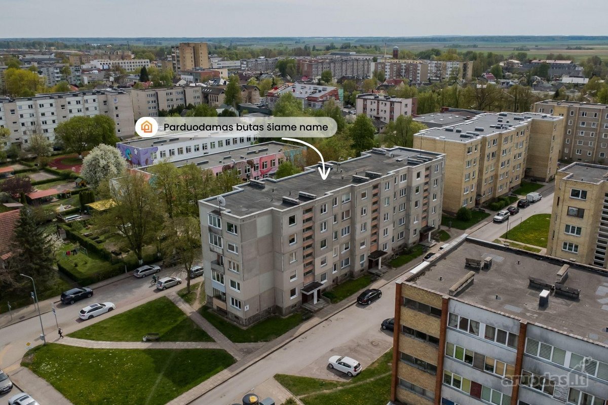 Parduodamas 3 kambarių butas strategiškai