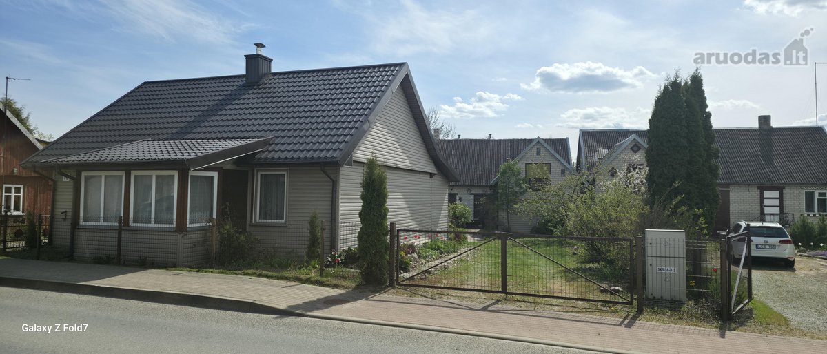 Parduodamas namas Ylakių mst. centre. Miesto - nuotraukos Nr. 2