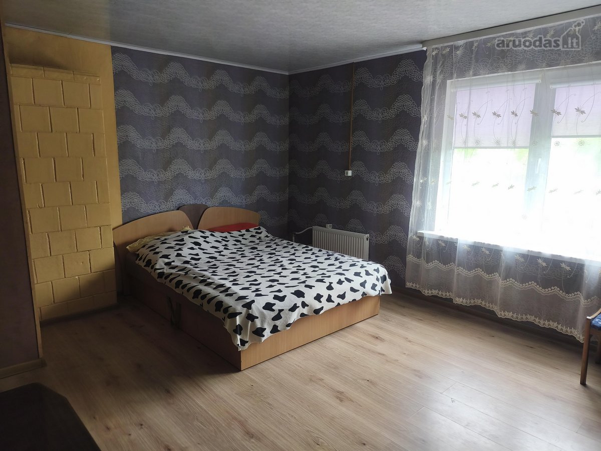 Butas su dalimi ūkinių pastatų ir dalimi - nuotraukos Nr. 2