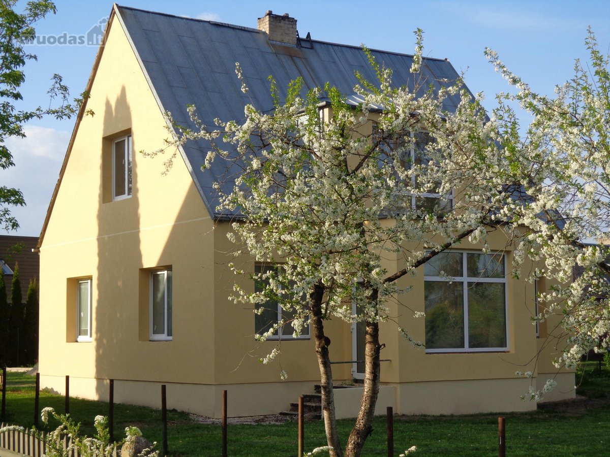 Sveiki, Parduodamas namas Skaudvilėje.