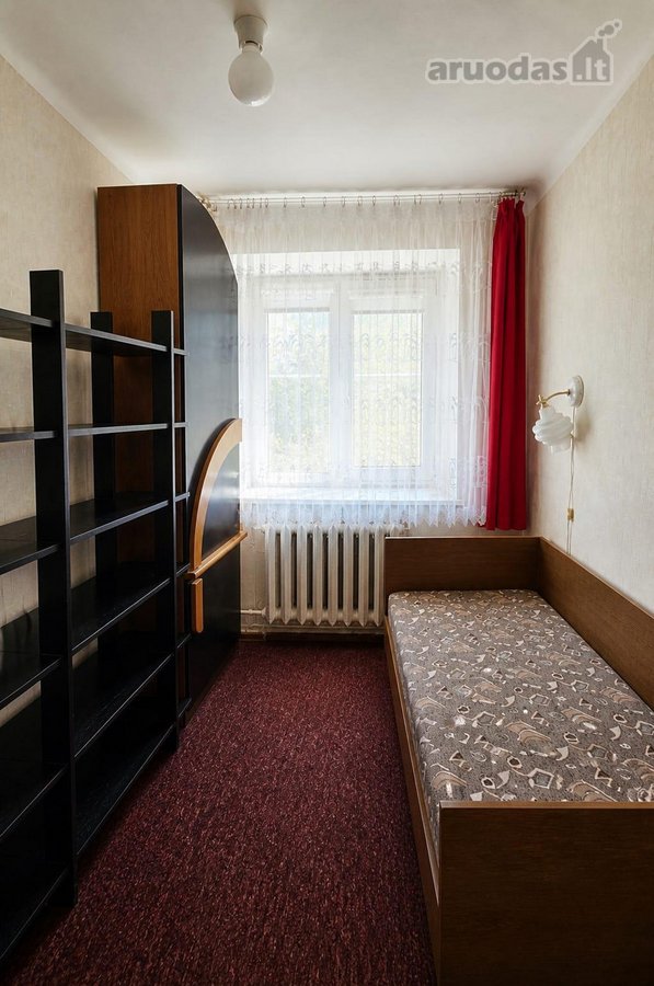Šalia pėsčiųjų bulvaro, miesto parko, - nuotraukos Nr. 5
