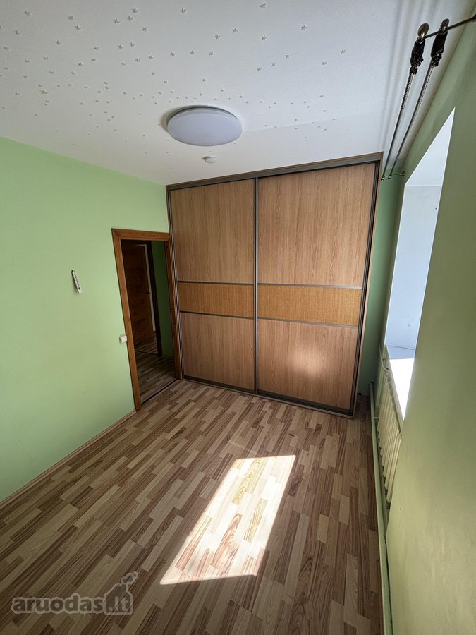 Parduodamas jaukus ir šviesus 2 kambarių - nuotraukos Nr. 6