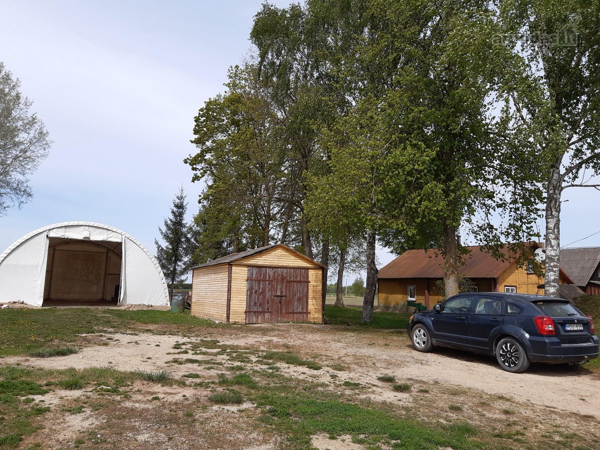 Parduodama jauki sodyba ramioje vietoje, vos