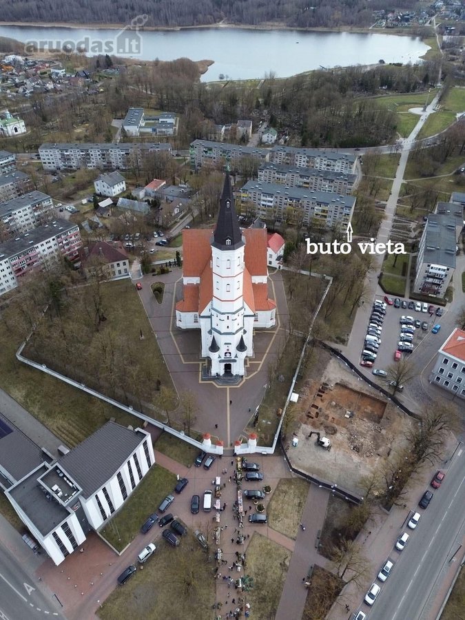 Pačioje Šiaulių miesto širdyje parduodamas