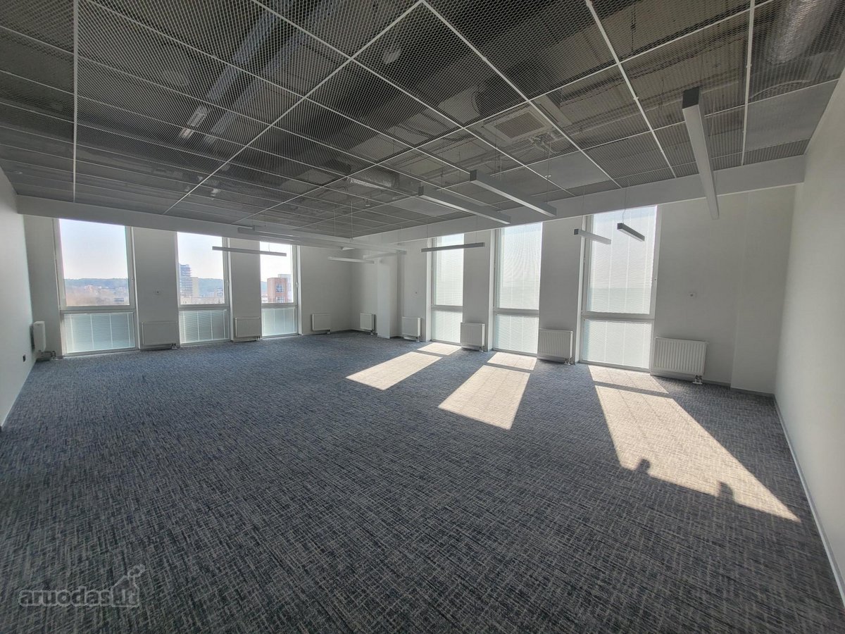 Nuomojamas biuras moderniame verslo centre - nuotraukos Nr. 4
