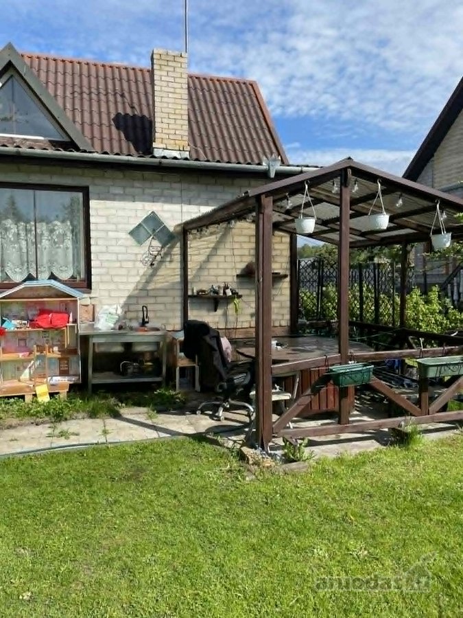 Šernuose parduodamas mūrinis dviejų aukštų 67