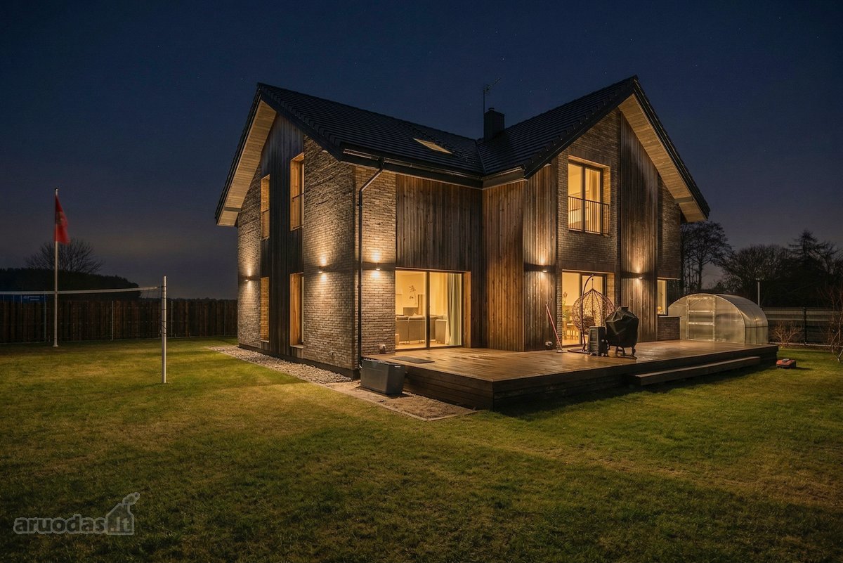Išskirtinis Šeimos Namas Kuršių Take –
