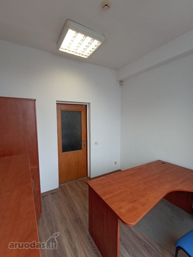 Išnuomojamos patalpos 2-ame aukšte. Patalpos