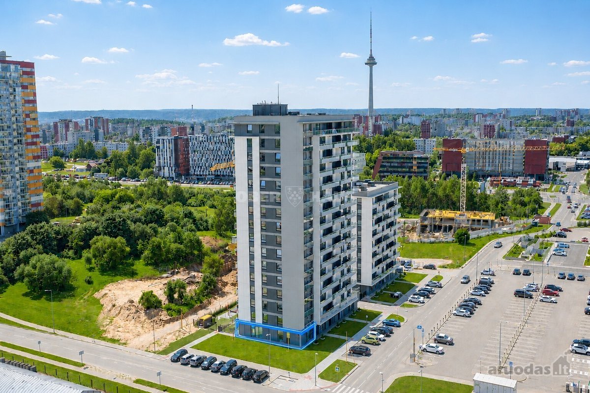 Išnuomojamos 113,49 m² komercinės patalpos