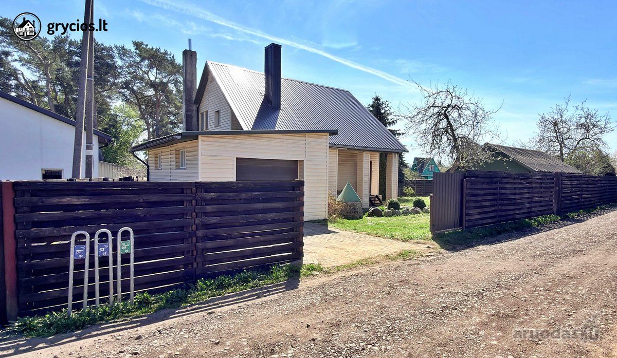 Ukmergės rajone, Varkališkių kaime, Sodininkų