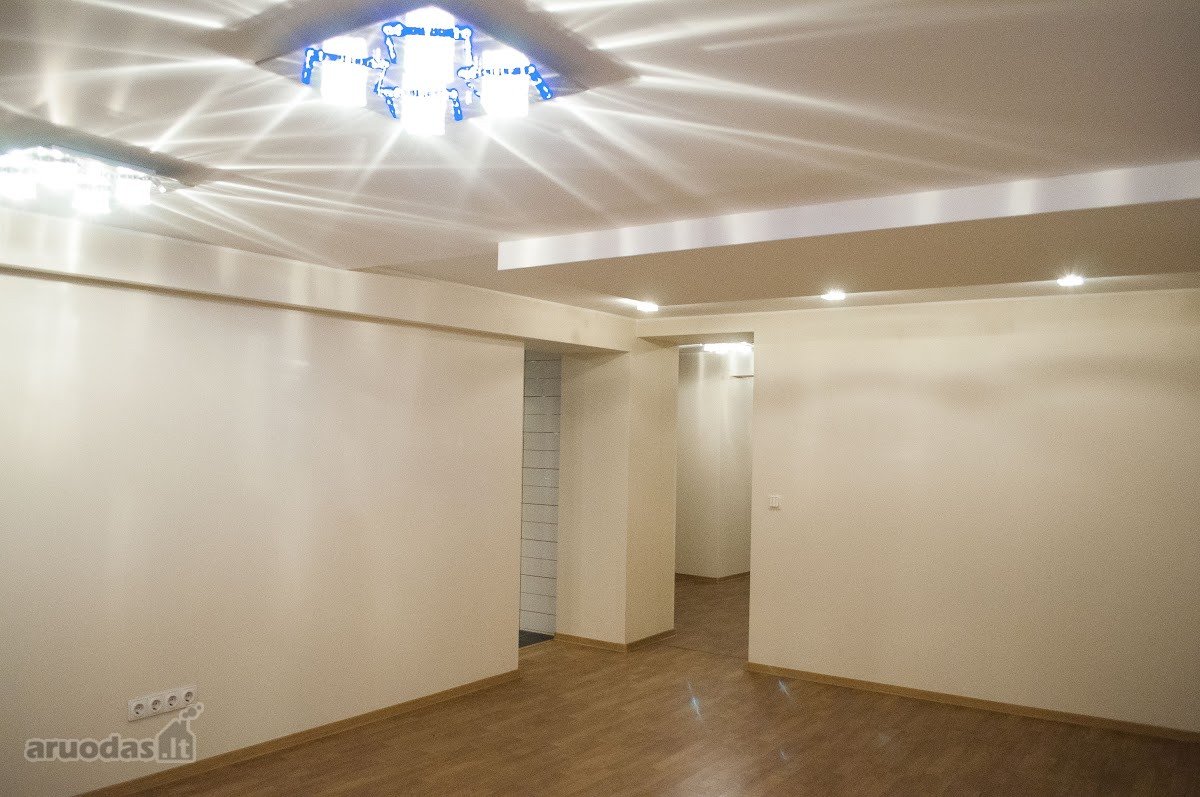 Išnuomojamos Patalpos Miesto Centre!