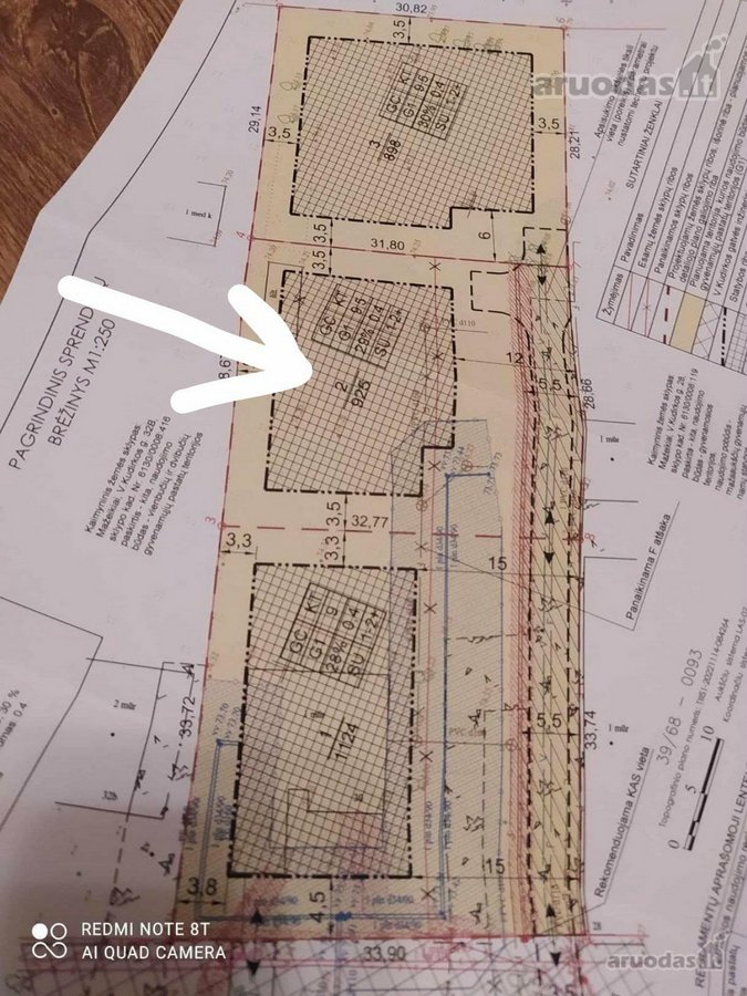 Mažeikių senamiestyje, Kudirkos g.30a, prie