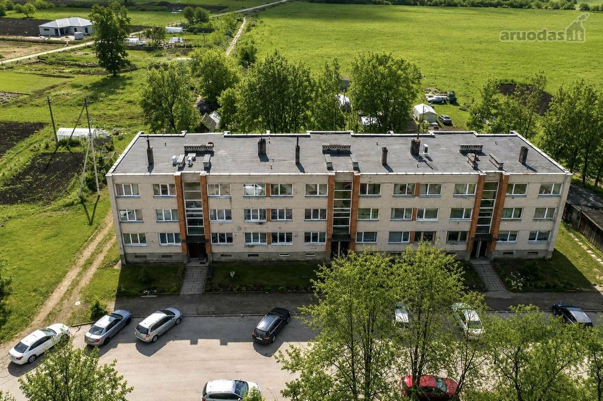 Parduodamas tvarkingas ir erdvus 2 kambarių