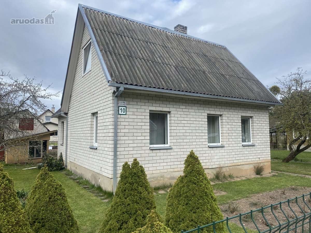 Parduodamas tvarkingas sodo namas Viečiūnų