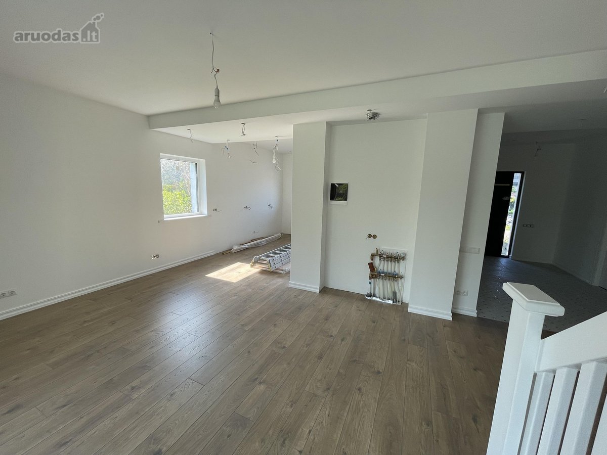 Parduodamas namas 80m2 plius 60m2 Palepes erdve. - nuotraukos Nr. 12
