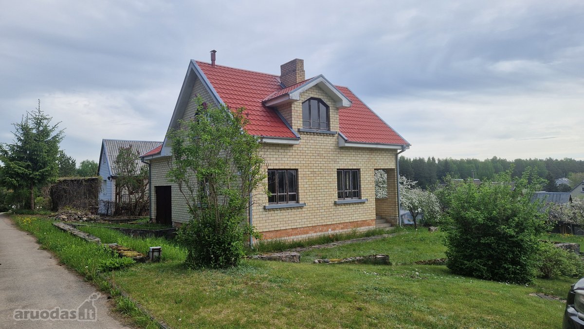 Sodo namas Šiaulių r. Linartų k. Miško g.
