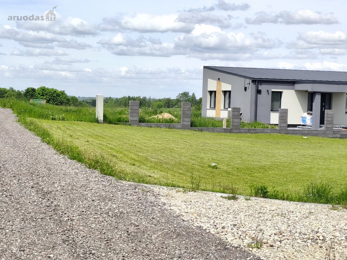 Parduodamas sklypas "Tvenkinių slėnyje" su