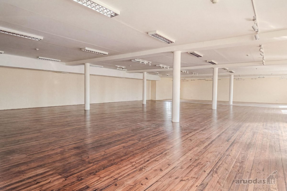 1200 m2 komercinis pastatas, 2 arai žemės. - nuotraukos Nr. 5