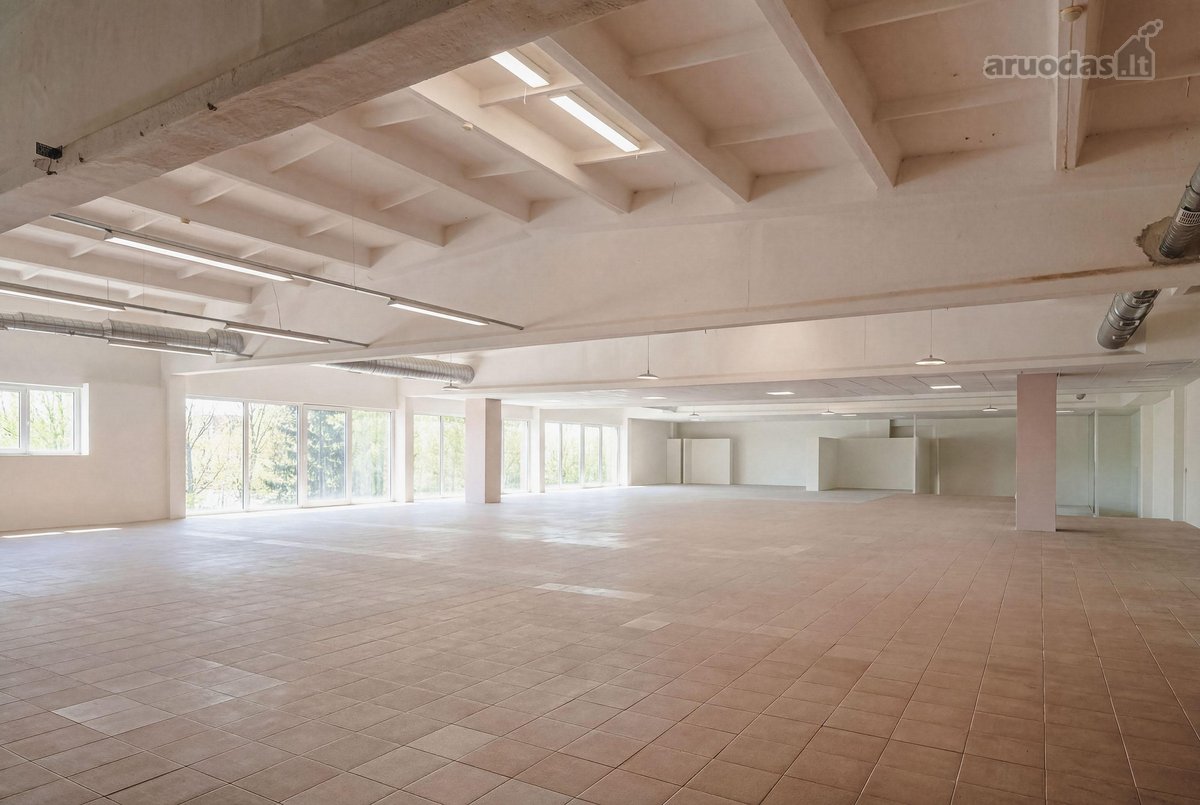 1200 m2 komercinis pastatas, 2 arai žemės. - nuotraukos Nr. 9