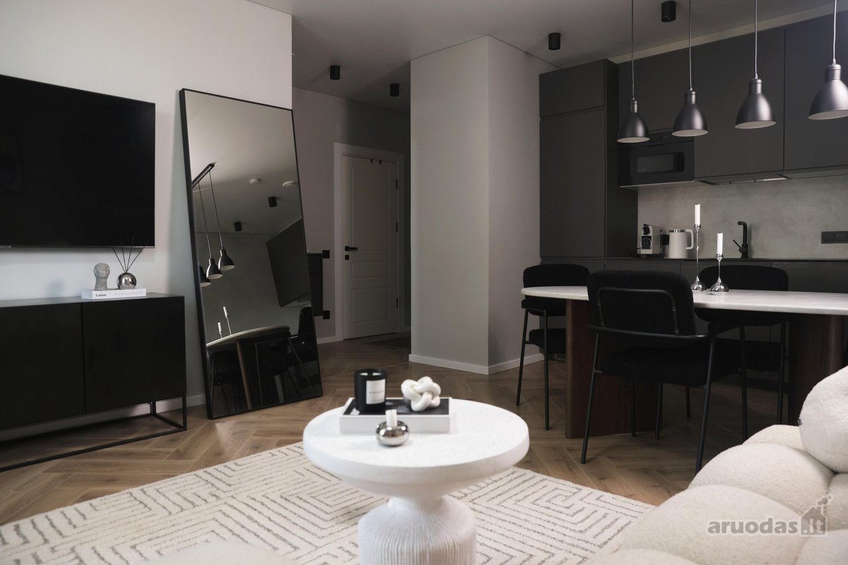 Parduodamas stilingai ir moderniai įrengtas 2