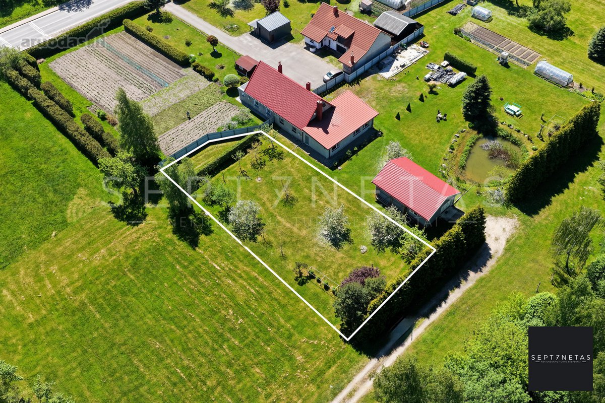 Pievų g., pačiame Dovilų miestelyje, Labai