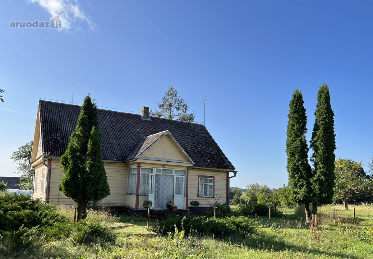 Sodyba Molėtų rajone su atskira pirtimi prie