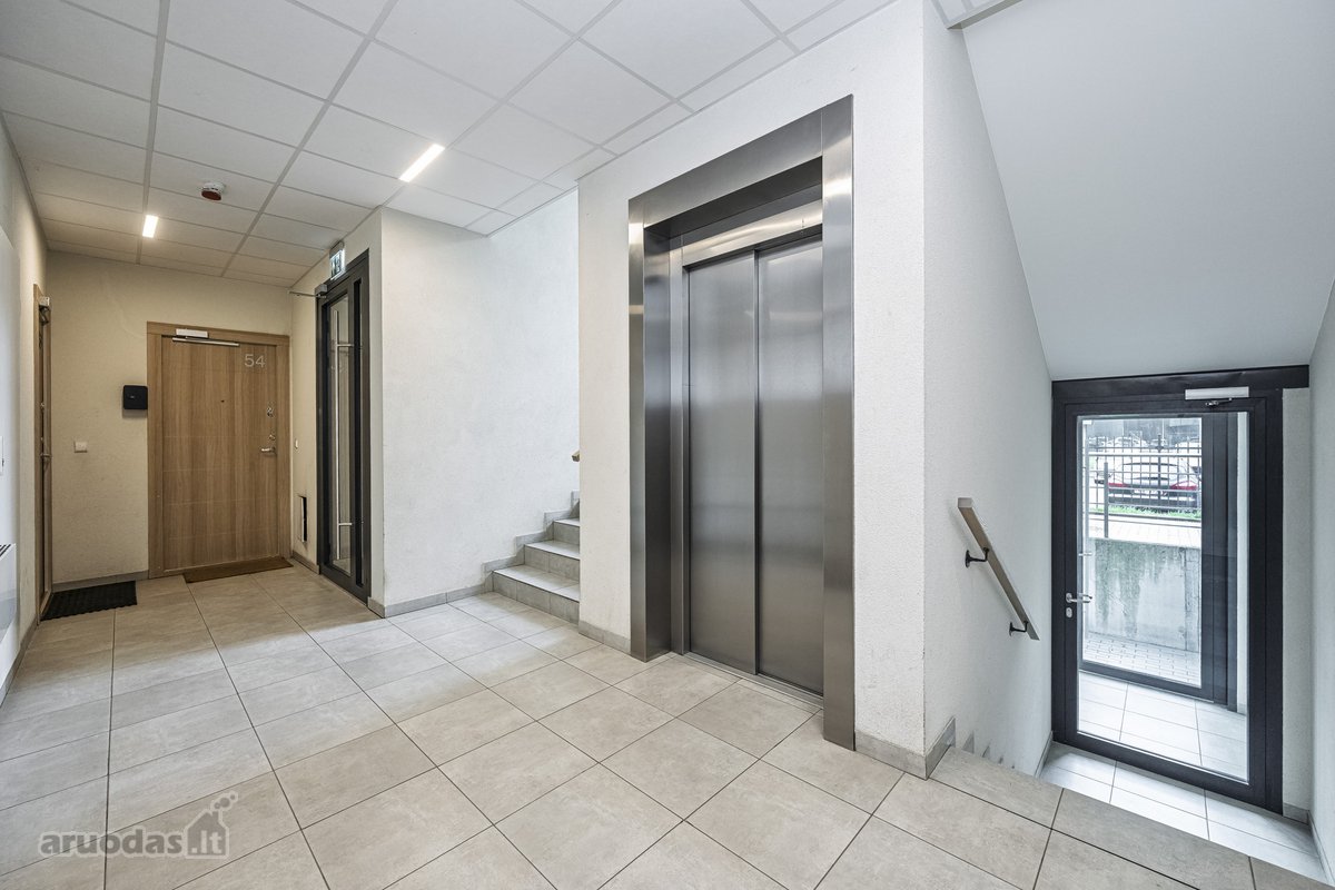 Modernus 3 kambarių butas miesto centre su - nuotraukos Nr. 21
