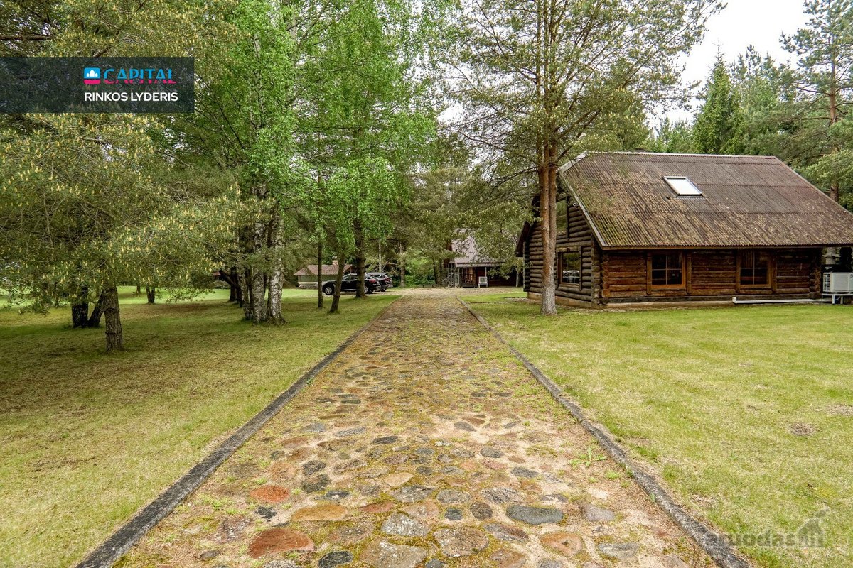 Ši sodyba – tikra gamtos oazė. Įsikūrusi apie