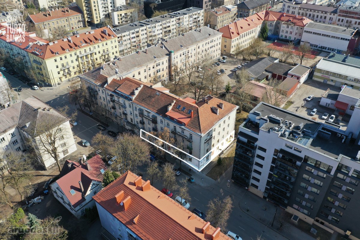 Administracinės patalpos, bendras plotas 418