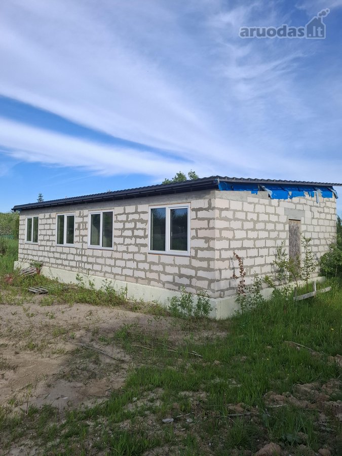 Parduodu 100 m2 dėžutę. Plastikikiniai langai - nuotraukos Nr. 2