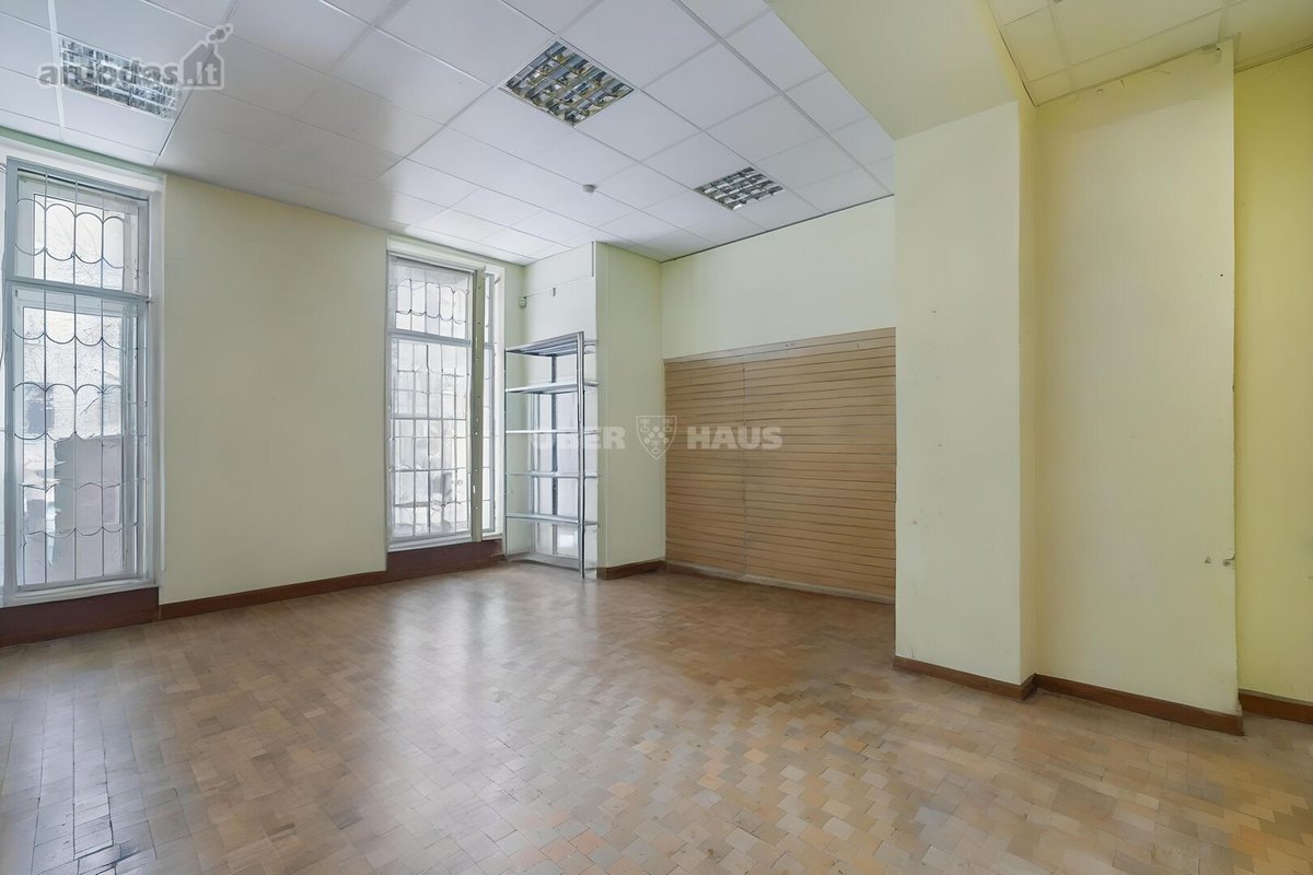 Parduodamos komercinės 175m² ploto patalpos - nuotraukos Nr. 8
