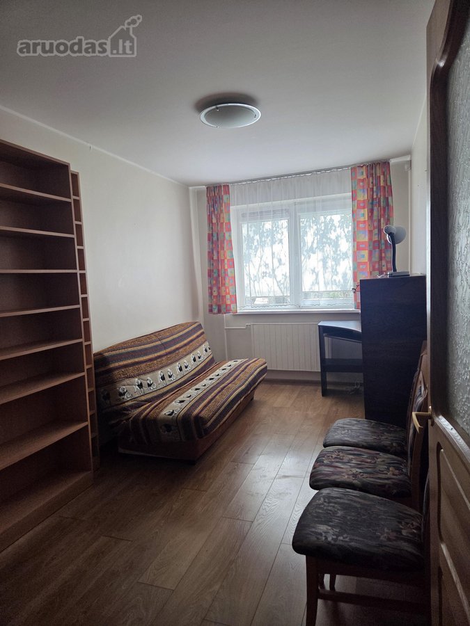 Įrengtas tvarkingas keturių kambarių būtas su - nuotraukos Nr. 7