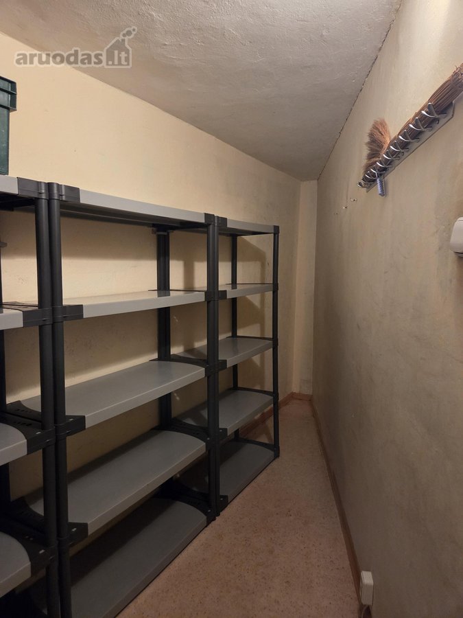 Įrengtas tvarkingas keturių kambarių būtas su - nuotraukos Nr. 13
