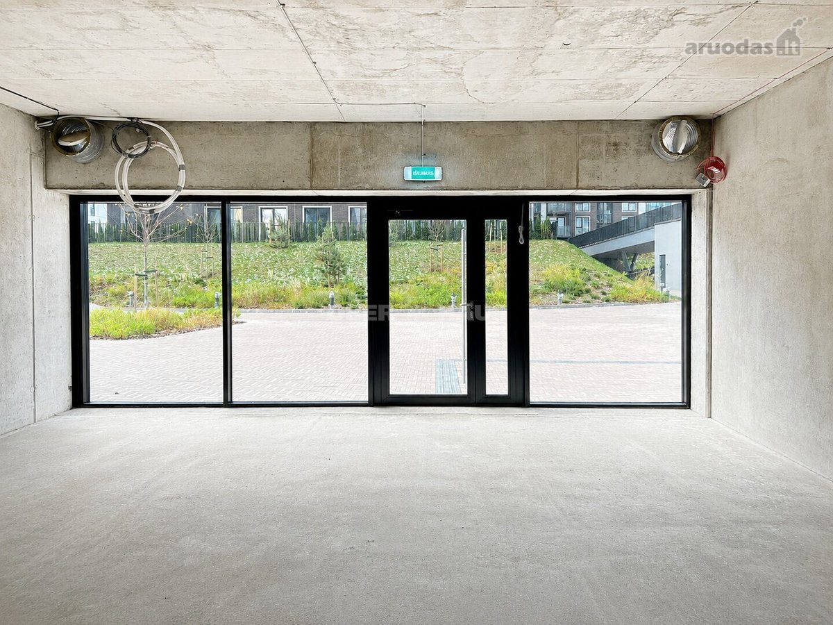 Parduodamos administracinės paskirties 60 m² - nuotraukos Nr. 2