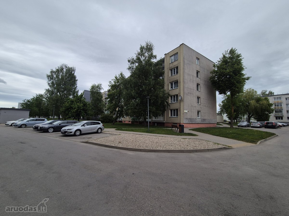 3 Kambarių Butas Puikioje Vietoje, Naujosios