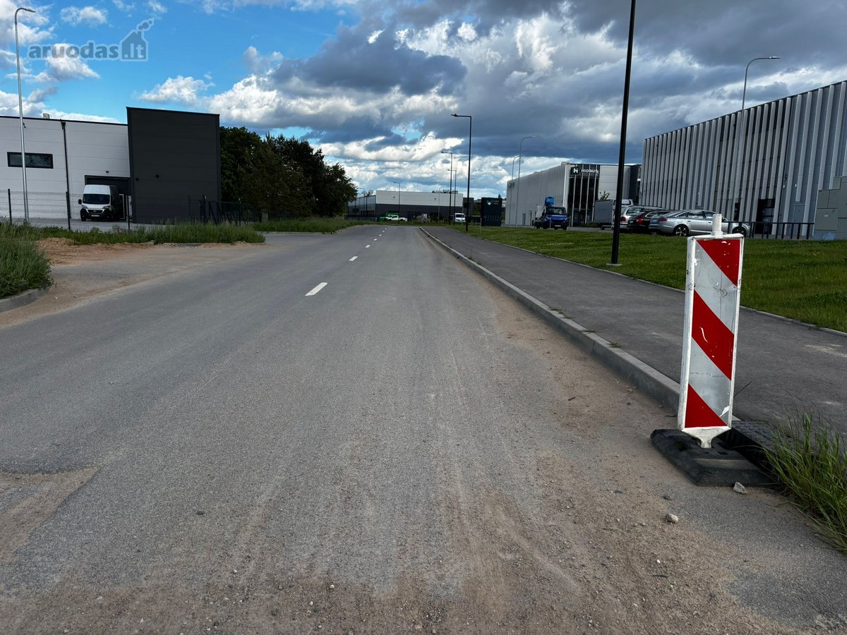 Parduodamas Komercinės Paskirties Žemės Sklypas
