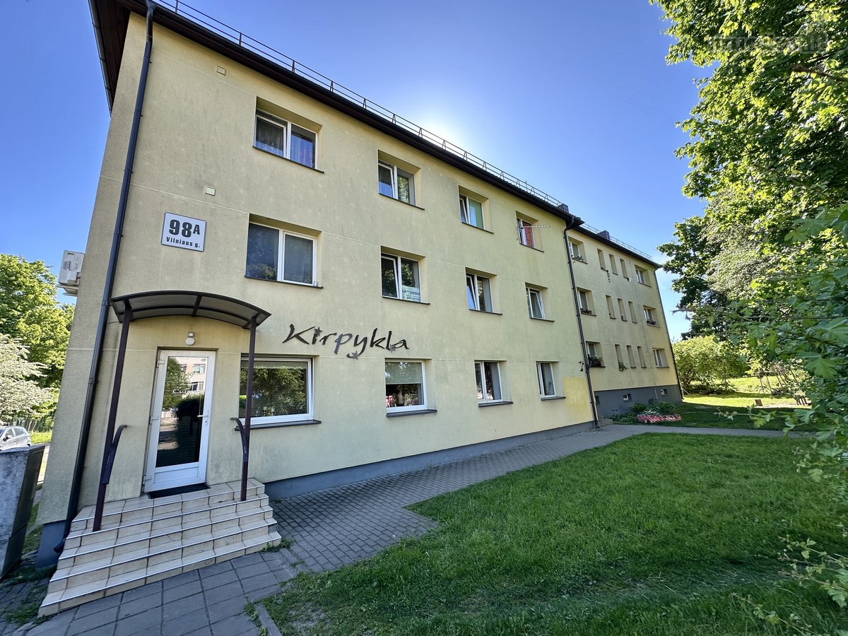 Parduodu dviejų kambarių butą Vilniaus g. 98a