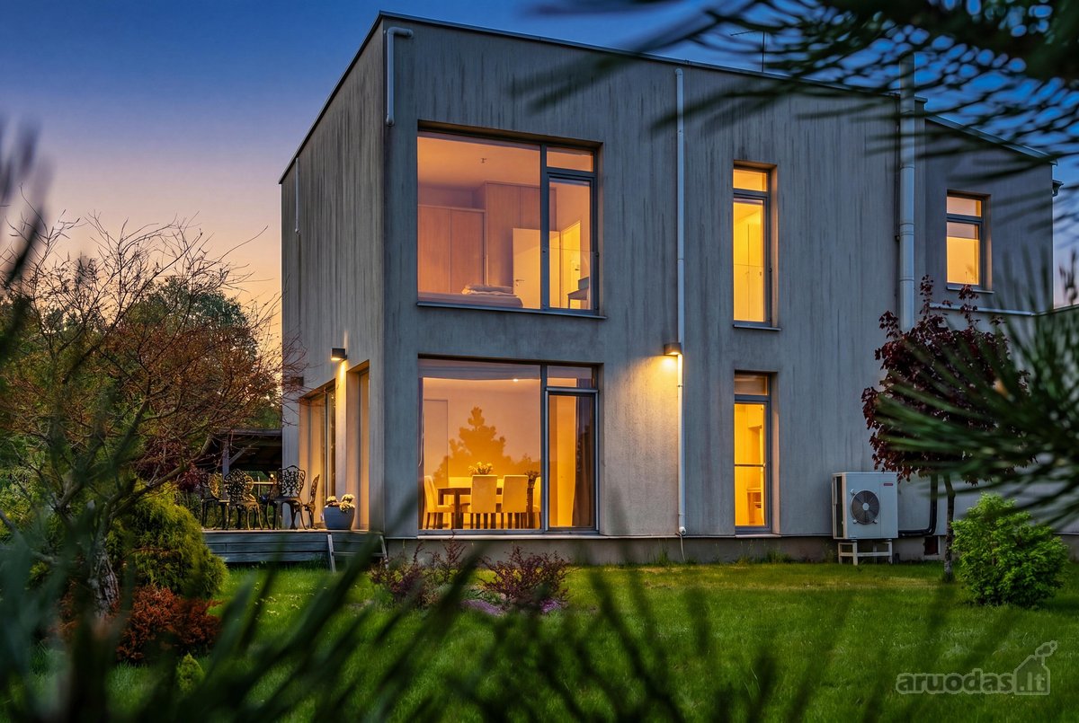 Parduodamas jaukus ir erdvus namas Vilniaus - nuotraukos Nr. 2