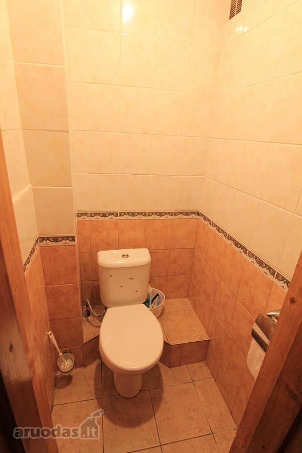 Parduodama išskirtinė namų valda su renovuotu - nuotraukos Nr. 18